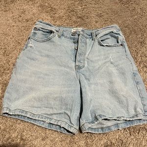 Abercrombie Curve Love High Rise 7” Dad Short Sz 8
